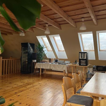 Abzali Hotel And Restaurant With Self Check-In Ādaži 외부 사진